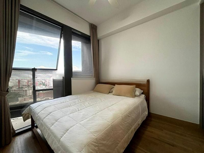 COMMONWEALTH TOWERS 4