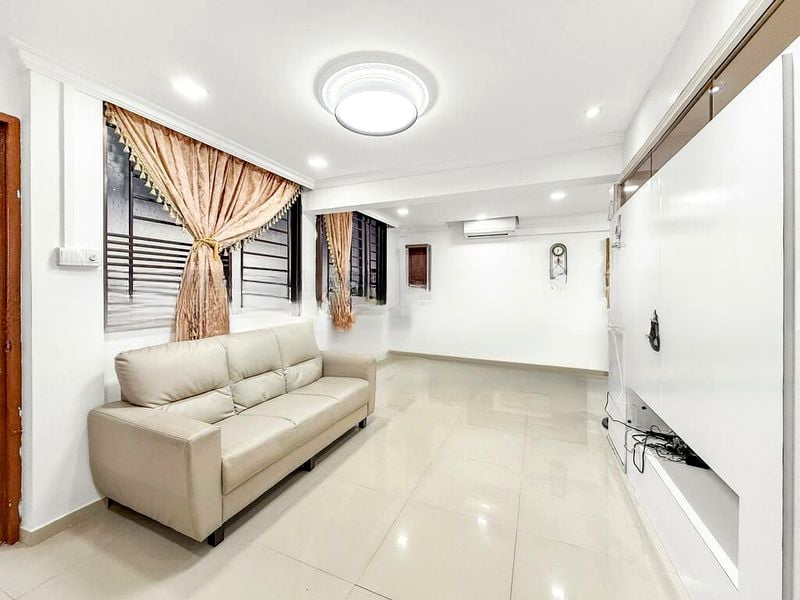 SERANGOON NTH AVE 1 5