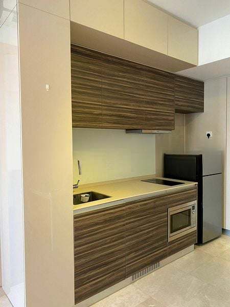 COMMONWEALTH TOWERS 5