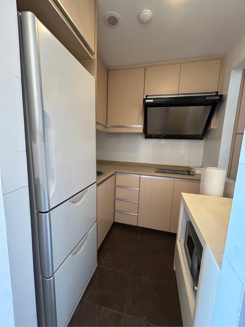 INTERNATIONAL PLAZA 25