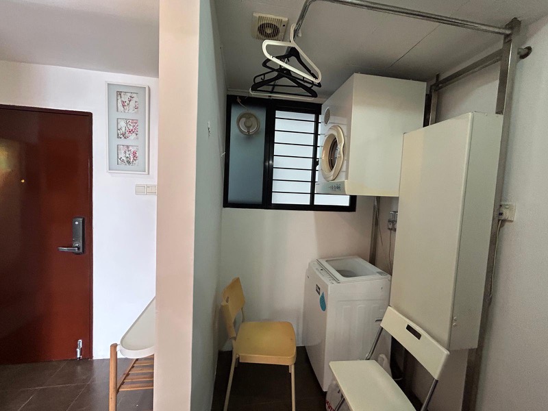 INTERNATIONAL PLAZA 28