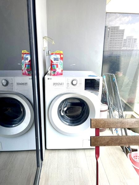 REGENT RESIDENCES 9