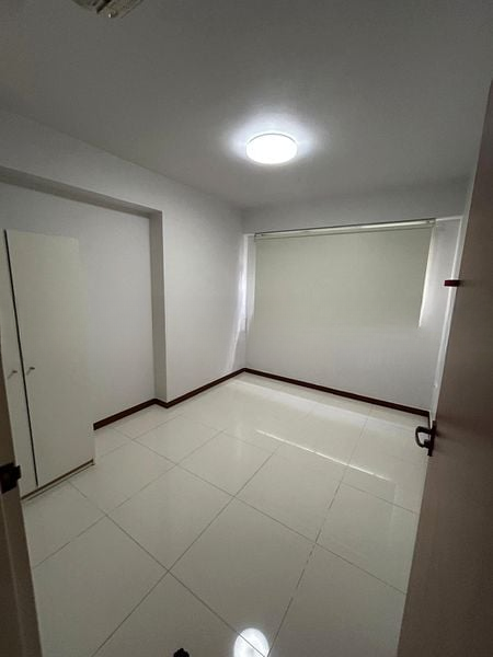 BT BATOK WEST AVE 8 5