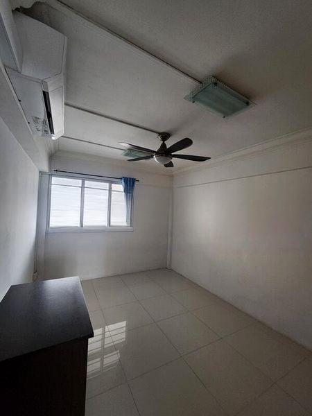 SERANGOON NTH AVE 1 5