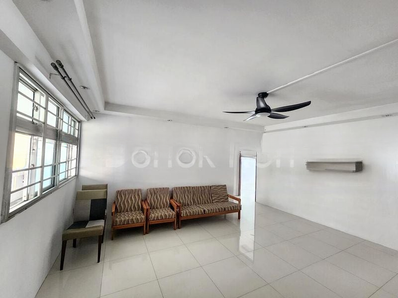 SERANGOON NTH AVE 1 8