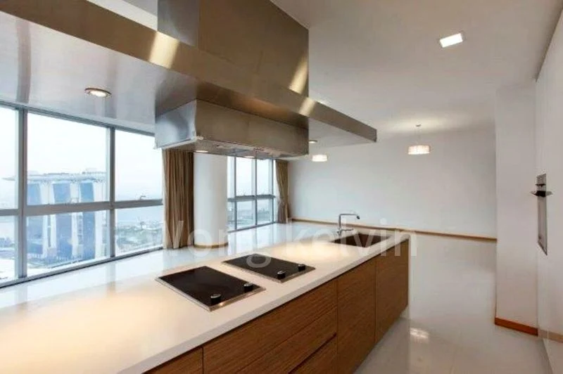 MARINA BAY RESIDENCES 10