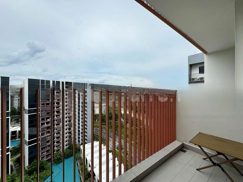 RIVERFRONT RESIDENCES 10