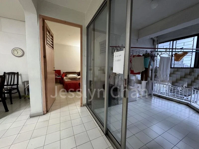 JURONG EAST ST 13 14