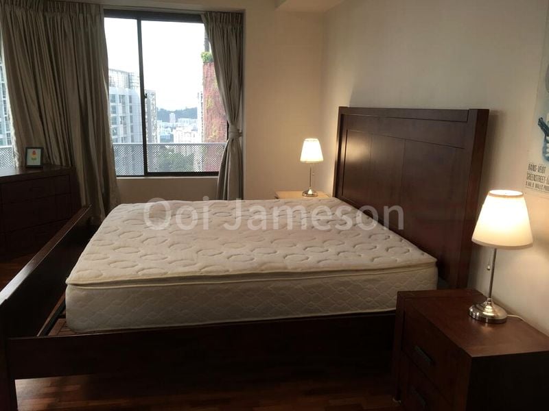 INTERNATIONAL PLAZA 13