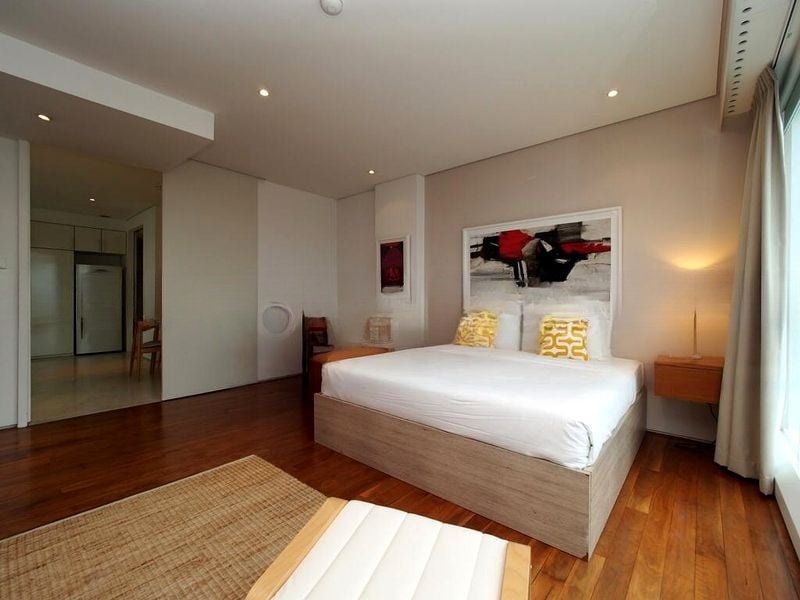 HIGH STREET CENTRE 5