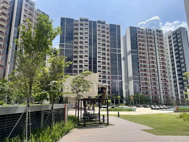 RIVERFRONT RESIDENCES 3