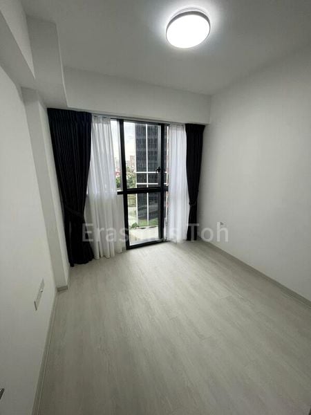 RIVERFRONT RESIDENCES 4