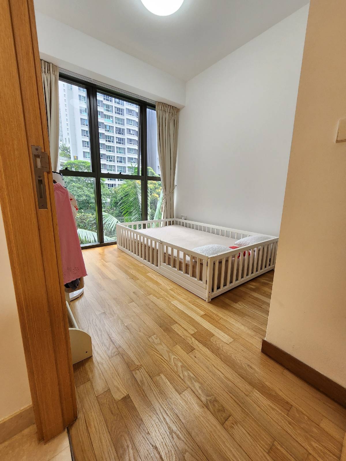 COMMONWEALTH TOWERS 25