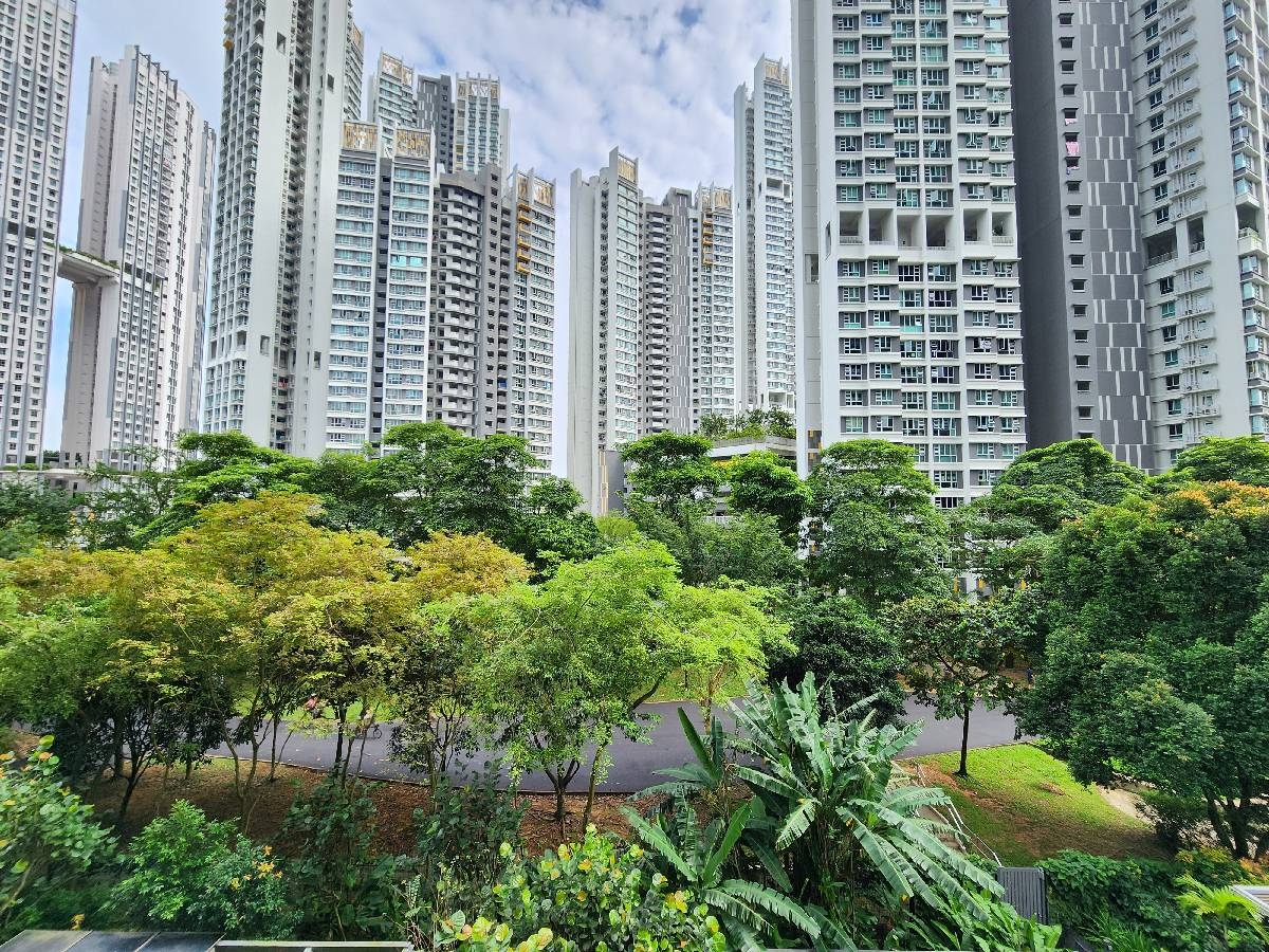 COMMONWEALTH TOWERS 29