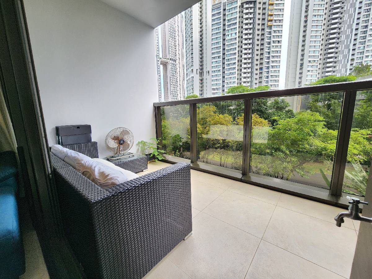 COMMONWEALTH TOWERS 33