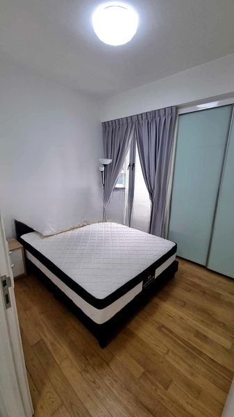 SUITES @ NEWTON 8