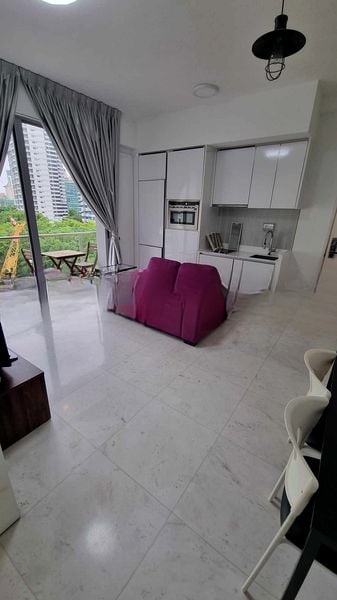 SUITES @ NEWTON 4