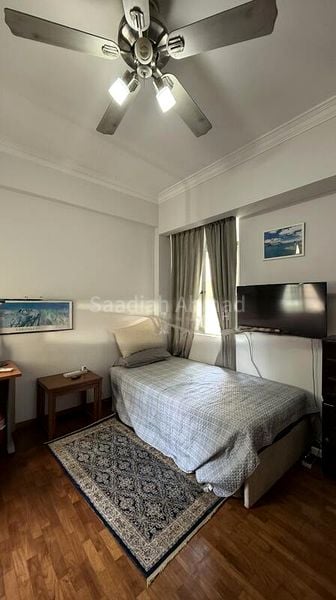 ANG MO KIO AVE 10 12