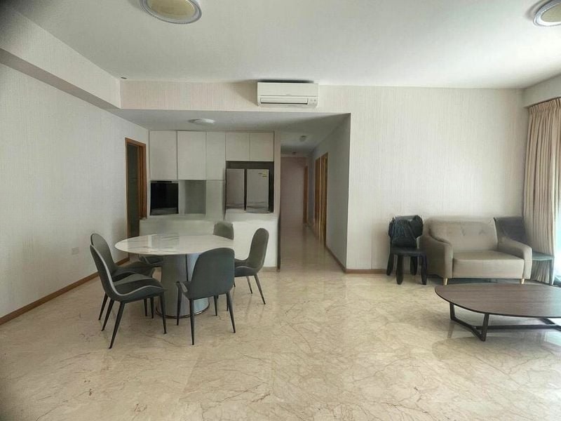THE LINCOLN RESIDENCES 11