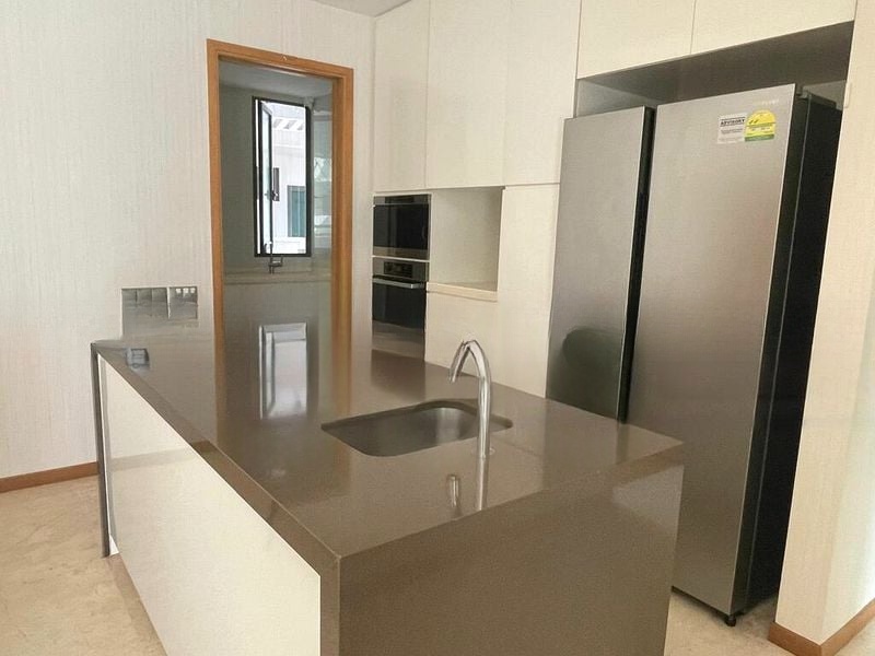 THE LINCOLN RESIDENCES 3