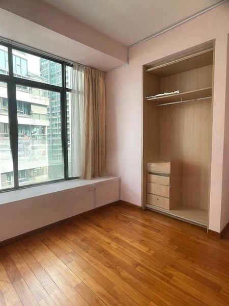 THE LINCOLN RESIDENCES 8