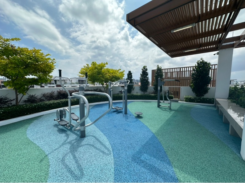 RESIDENCE TWENTY-TWO 23