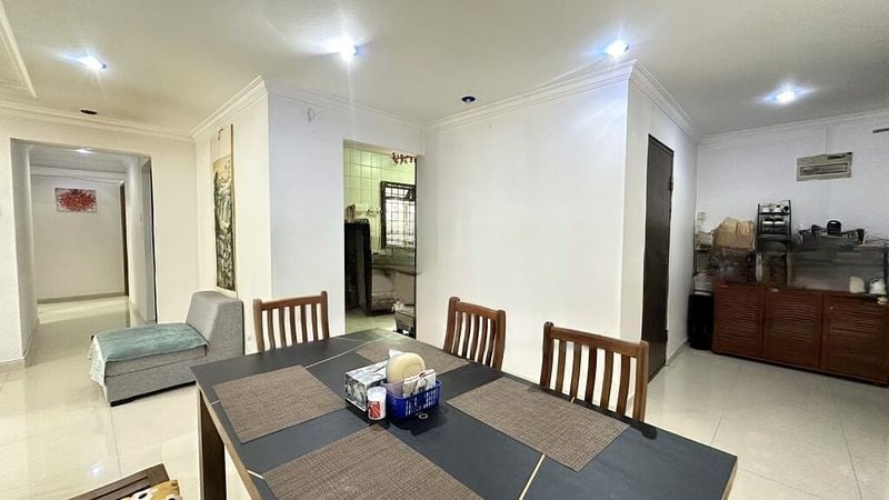 JURONG WEST ST 62 10