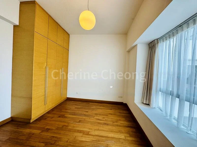 THE BERTH BY THE COVE 5