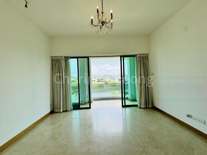 THE BERTH BY THE COVE 14