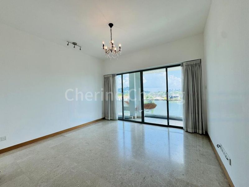 THE BERTH BY THE COVE 15