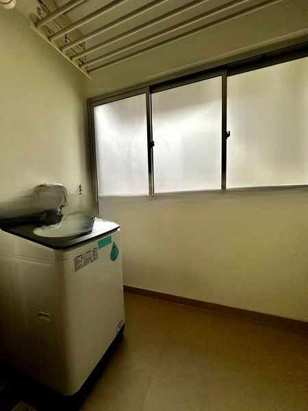 BT BATOK WEST AVE 8 6