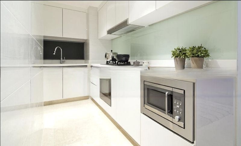 EIGHT RIVERSUITES 12