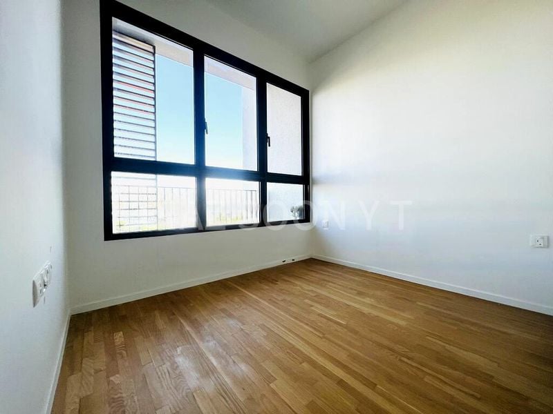 AVENUE SOUTH RESIDENCE 4