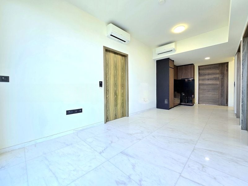 COASTLINE RESIDENCES 6