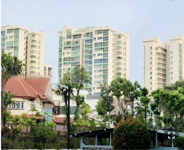 GOLDENHILL PARK CONDOMINIUM 3