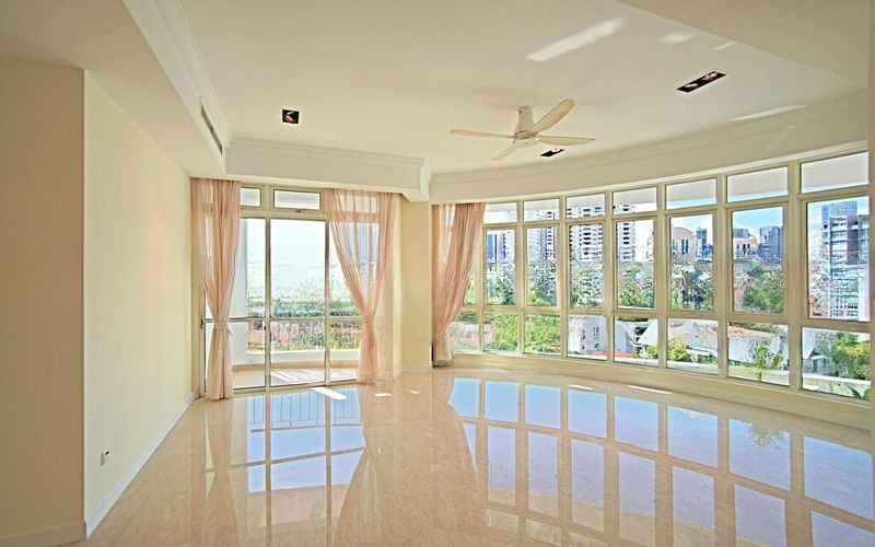 HOLT RESIDENCES 15