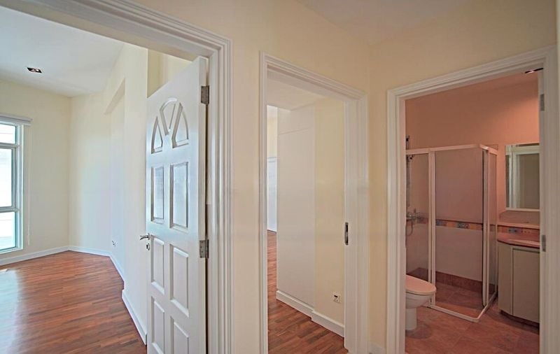 HOLT RESIDENCES 2
