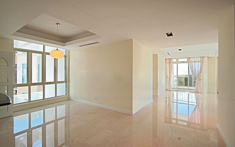 HOLT RESIDENCES 12