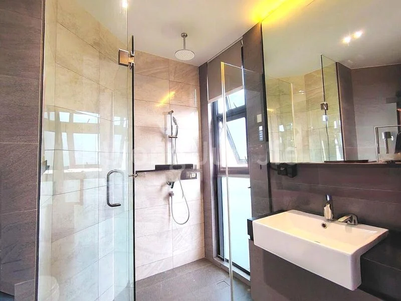 PARKWOOD RESIDENCES 6