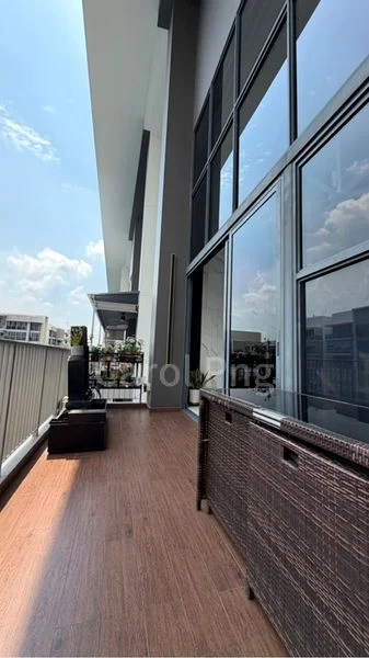 SKYPARK RESIDENCES 12