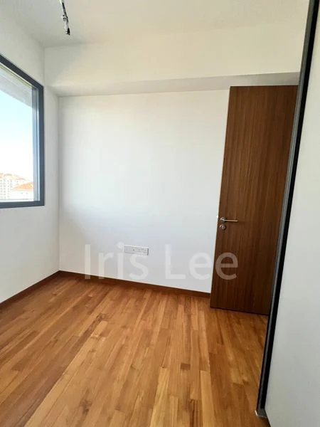 STIRLING RESIDENCES 4