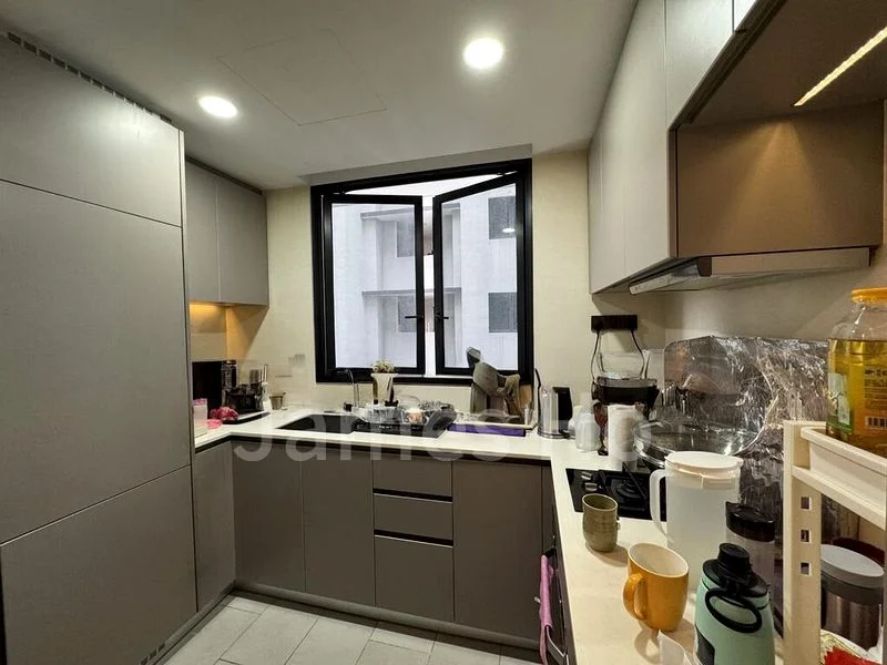 THE VENUE RESIDENCES 5