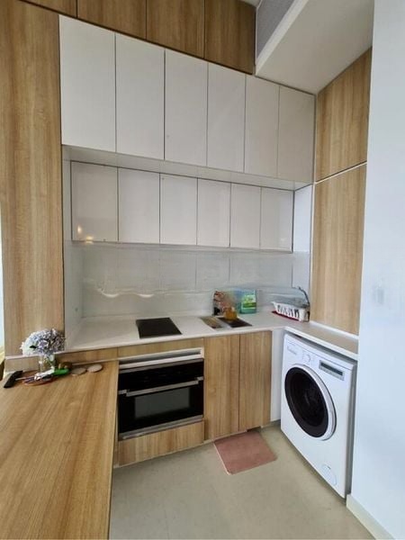 SPOTTISWOODE SUITES 4