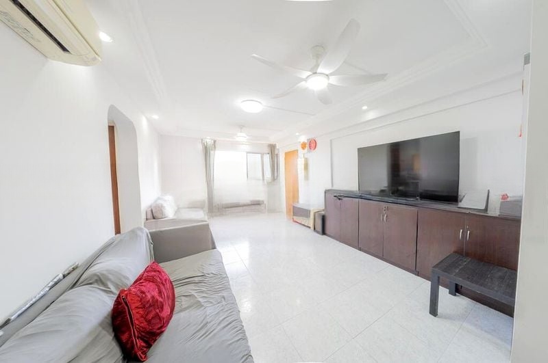 ANG MO KIO AVE 10 15