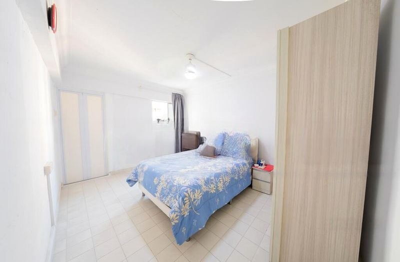 ANG MO KIO AVE 10 12