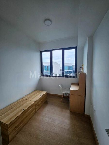 TREASURE AT TAMPINES 7