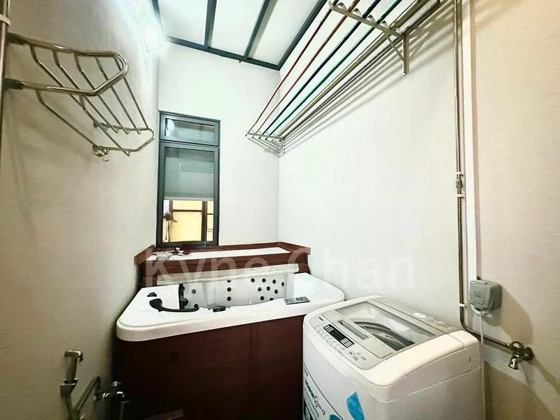 MIDTOWN RESIDENCES 8