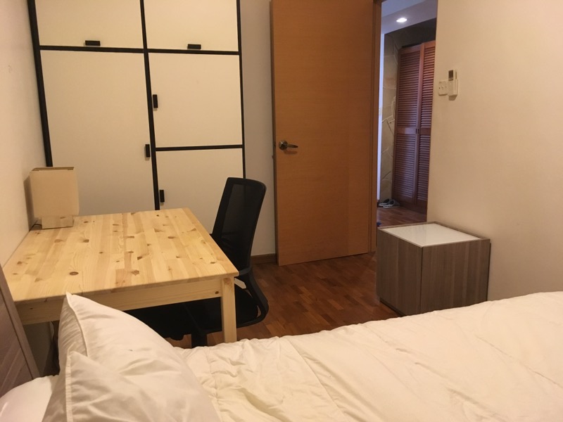 INTERNATIONAL PLAZA 11