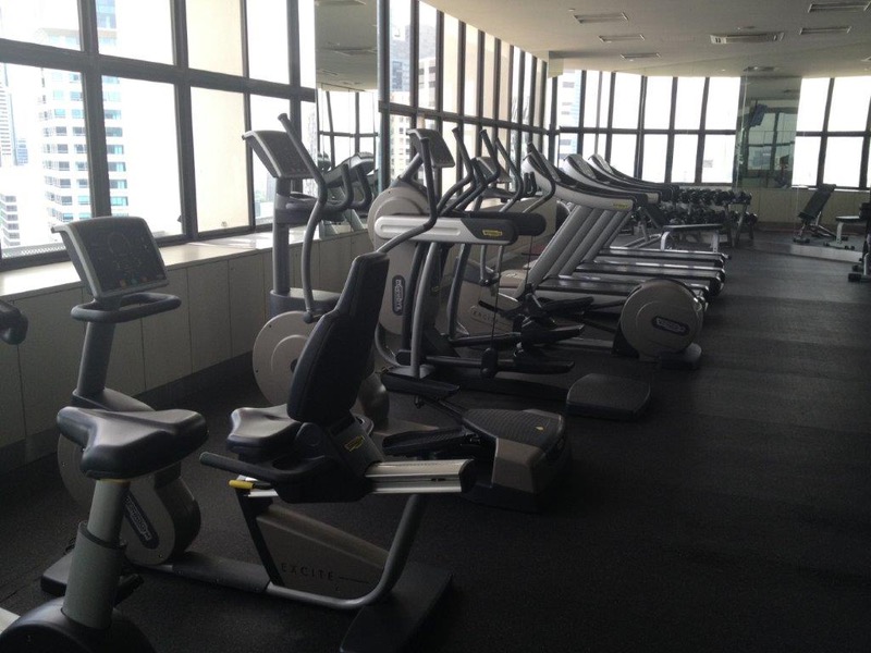 INTERNATIONAL PLAZA 7