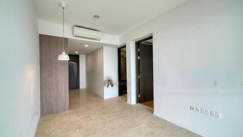 AVENUE SOUTH RESIDENCE 8